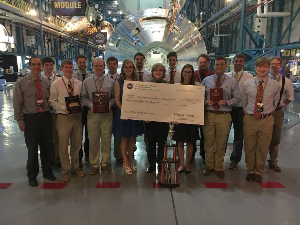 For Second Straight Year, UA Engineering Students Win NASA Contest