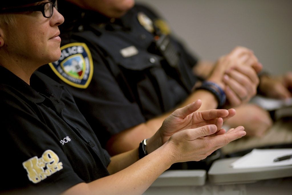 Law Enforcement Learn Ways to Interact with Deaf at UA