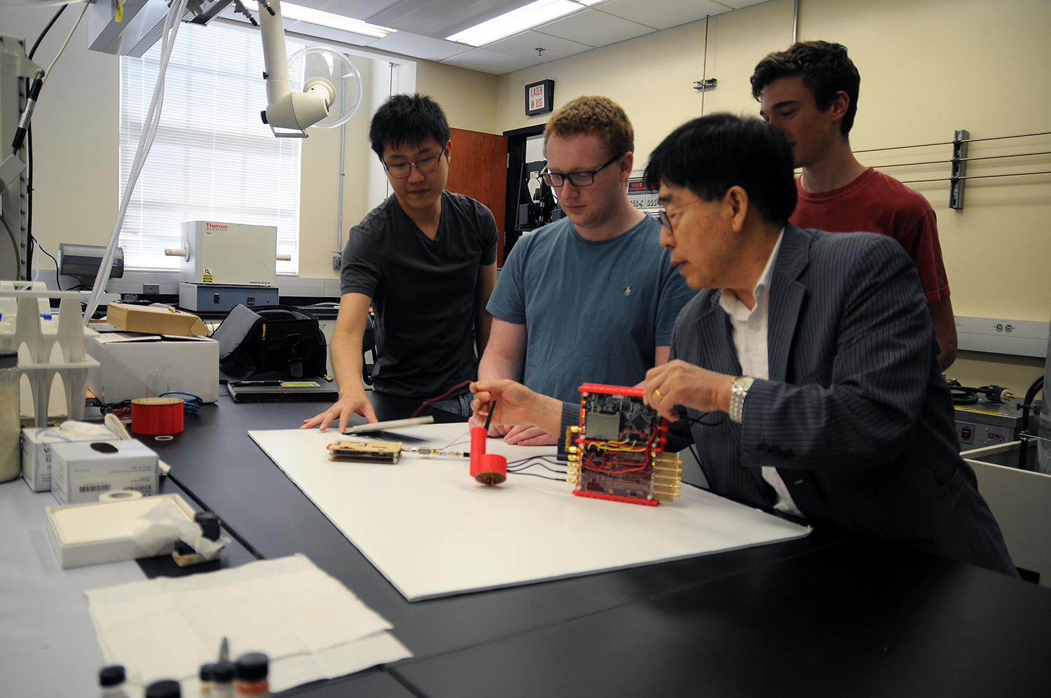 UA Student Team Selected for Magnetic Antenna Contest