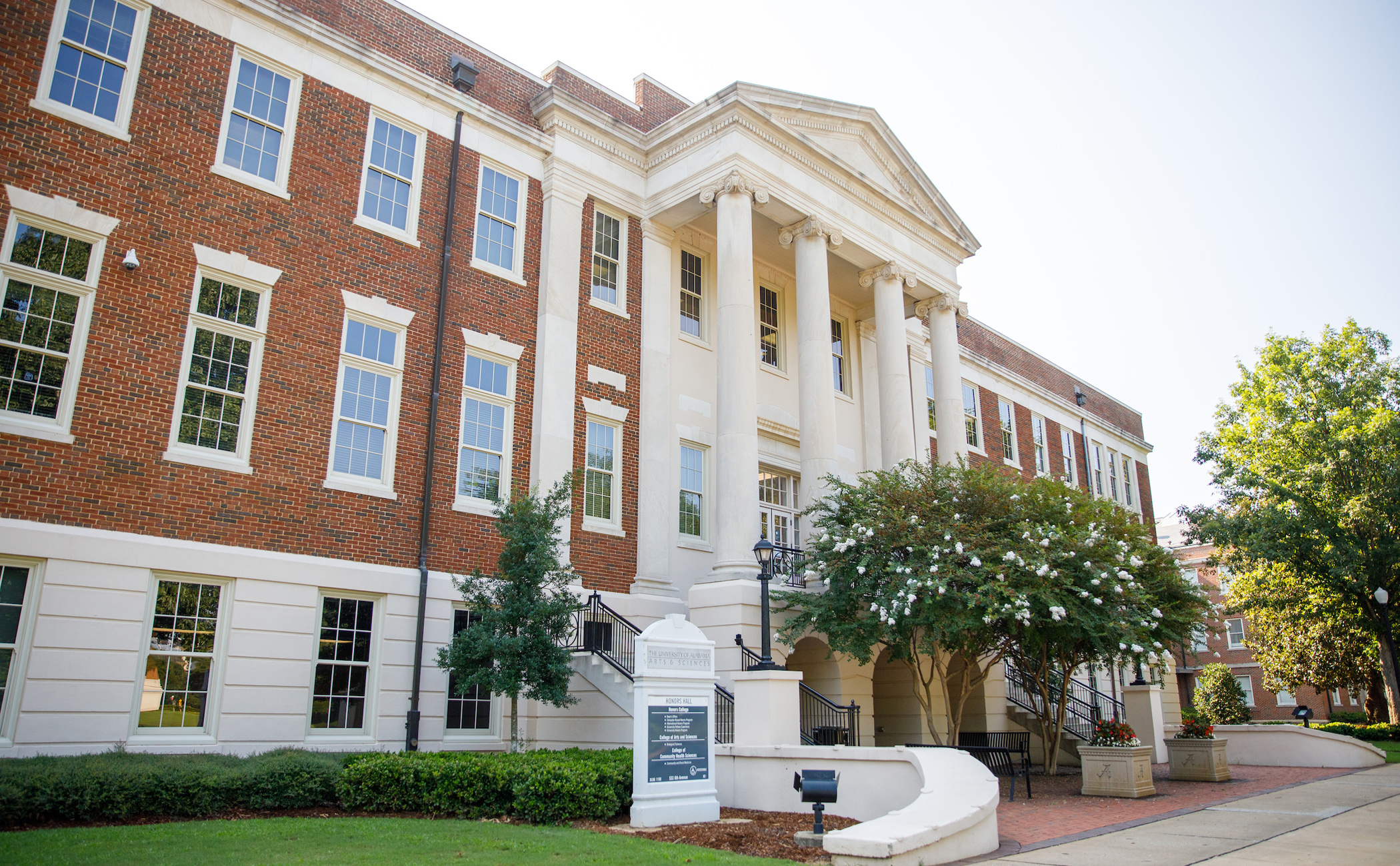 The front exterior of Honors Hall