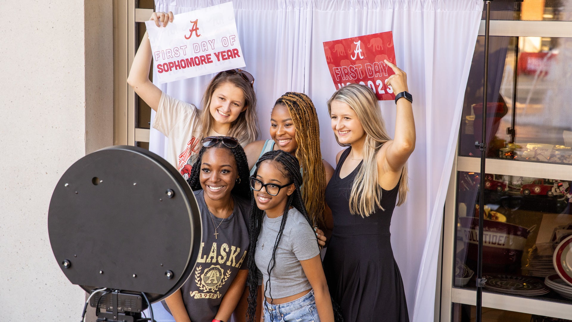 Dean's List Students Named for UA Spring 2023 Term - University of Alabama  News