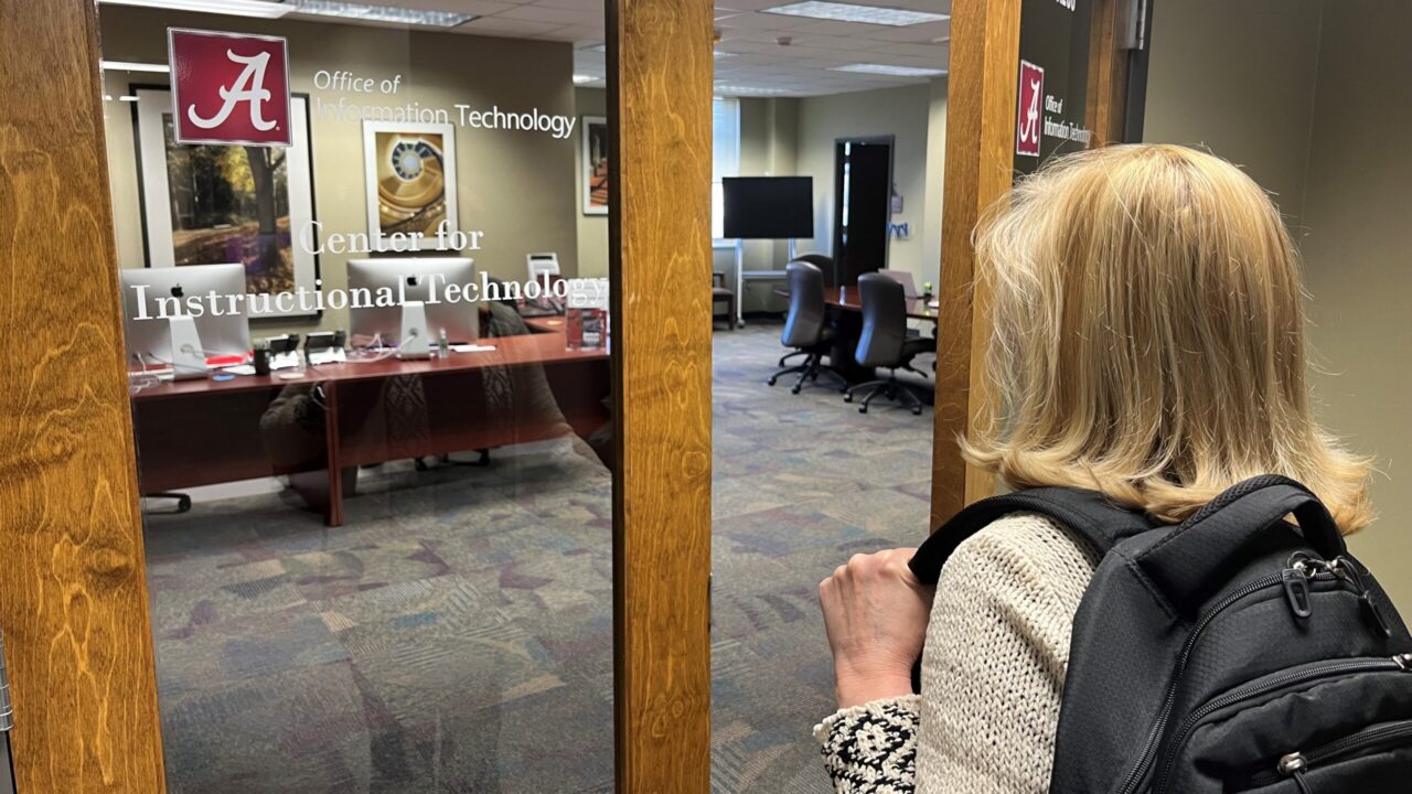 Woman entering office of Center for Instructional Technology