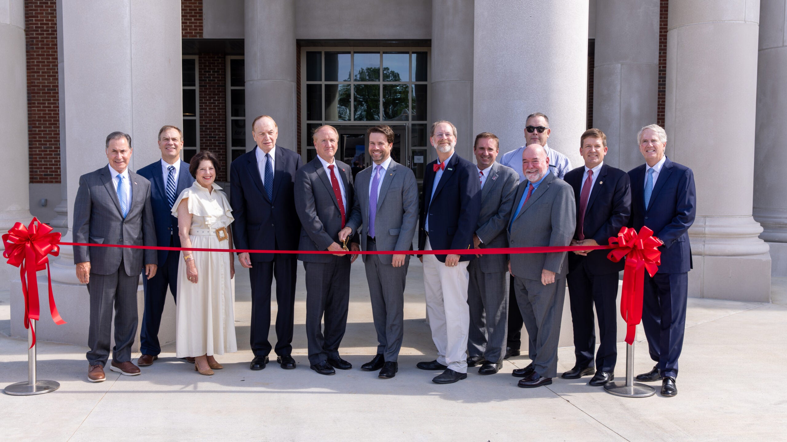 UA and USGS officials cut ribbon on Hydrologic Instrumentation Facility