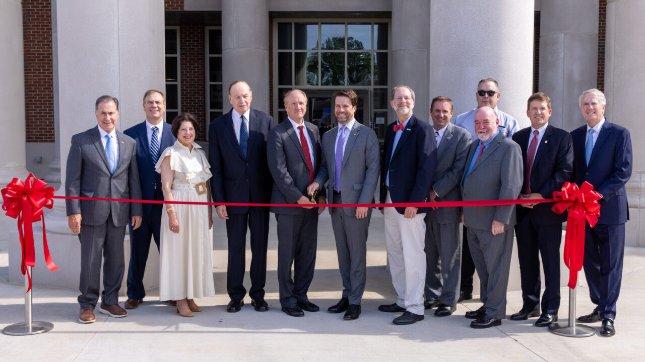 UA and USGS officials cut ribbon on Hydrologic Instrumentation Facility