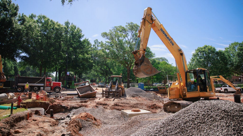 A road construction site on University Boulevard