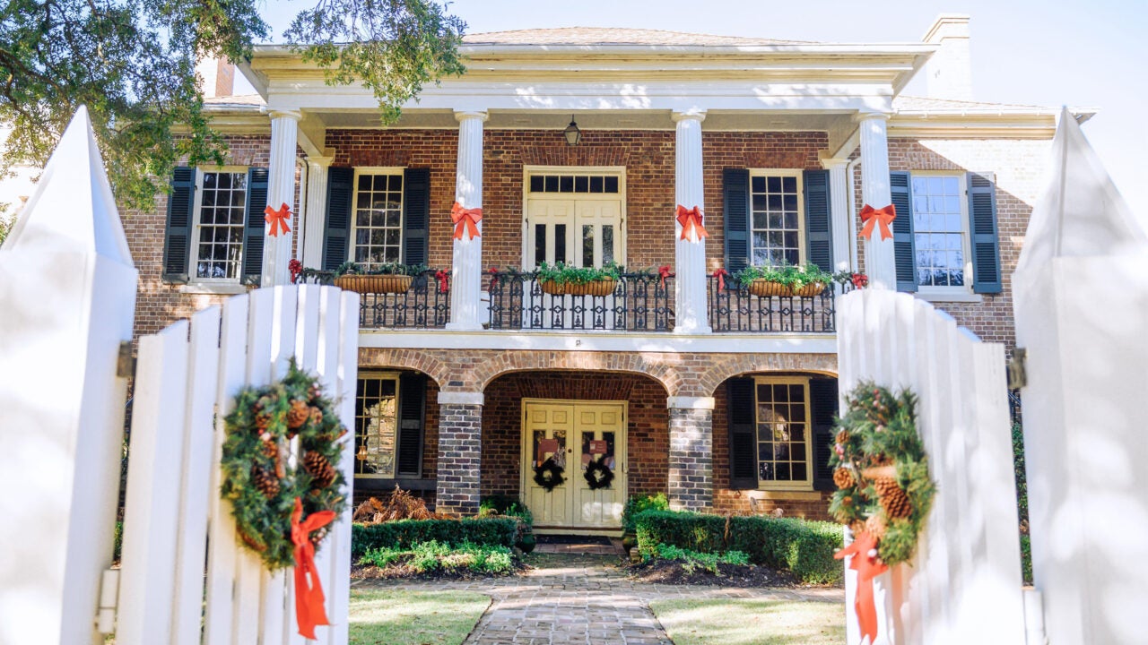 The Gorgas House Museum decorated for the holidays