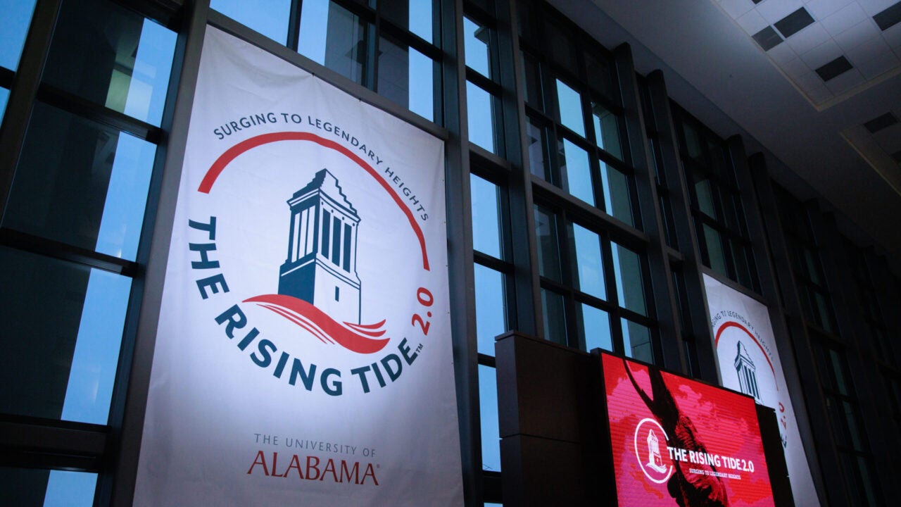 Photo of Rising Tide 2.0 signs.