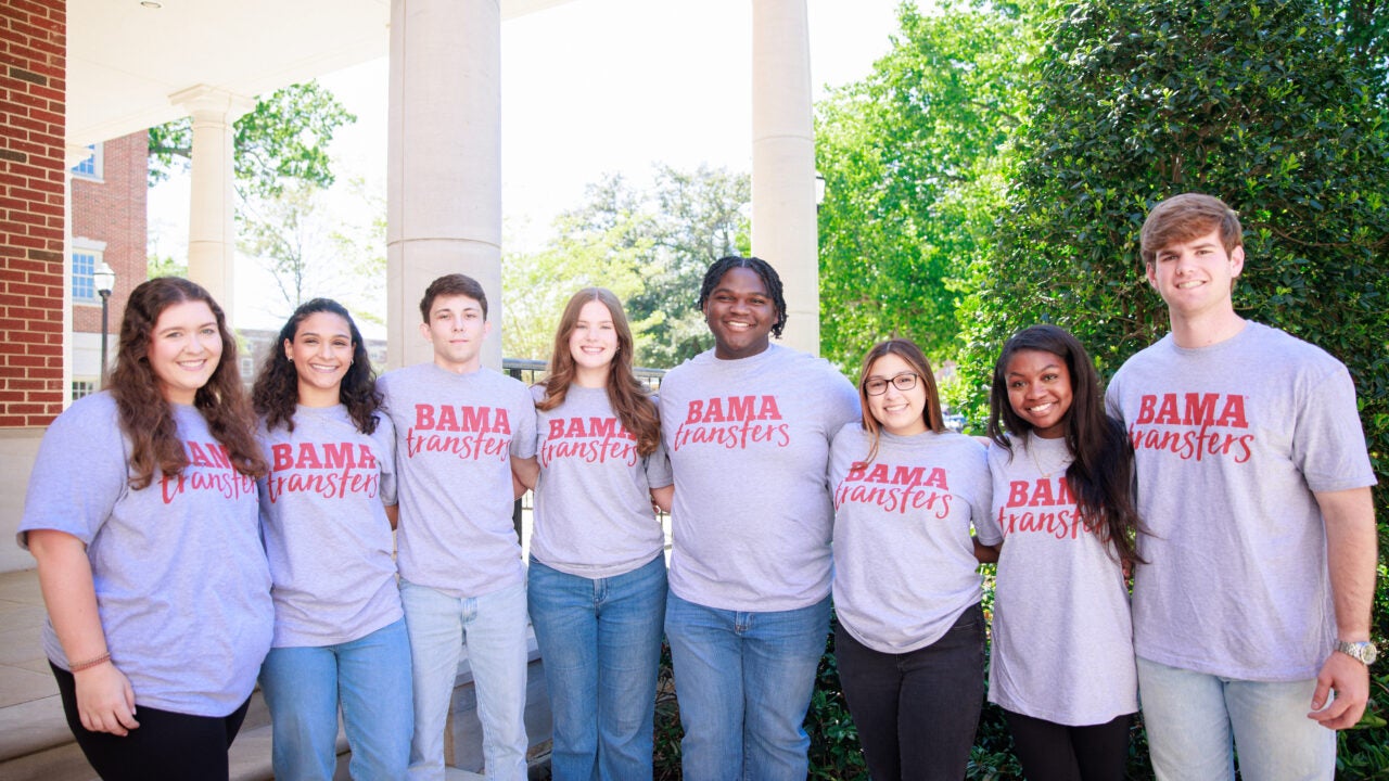 Group of transfer students smiling for a picture