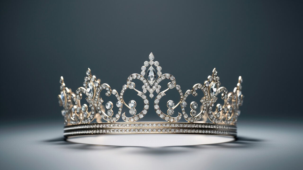 A picture of a lone crown.